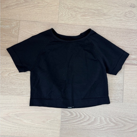 Athletic Crop Tees Bundle - Picture 5 of 6